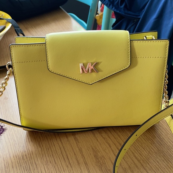 MK purse - Picture 2 of 5